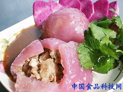 山药肉圆:山药200克,猪肉300克,香菇30克,鸡子清1个,花生油500克,香油、葱花、味精、姜末少,白胡椒5克,水淀粉20克,食盐适量。上述诸料攒成肉圆子,佐餐食用。主治肾虚。